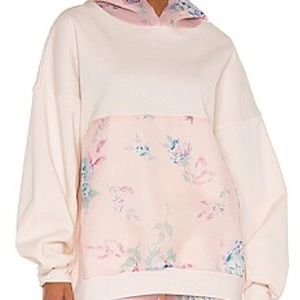 The Pillow Hoodie in Angel Food
Selkie